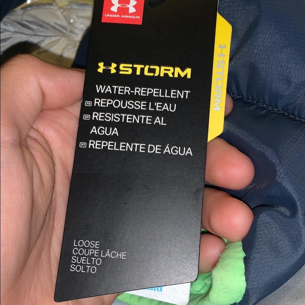 Under Armour Puff Jacket - Picture 4 of 5